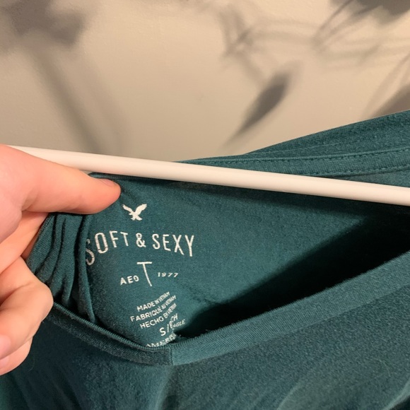 AMERICAN EAGLE SOFT AND SEXY LONG SLEEVE - Picture 3 of 3